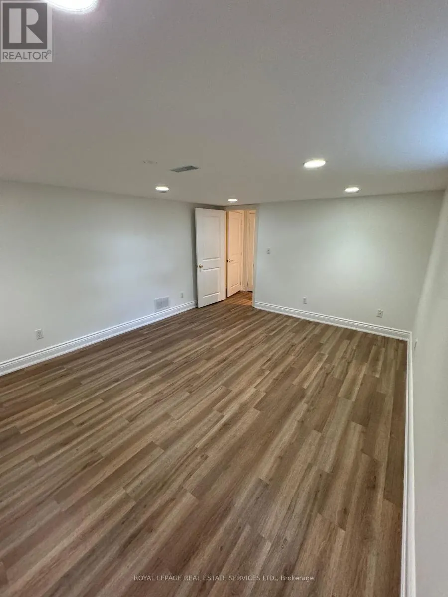 4 BEAVER BEND CRESCENT
