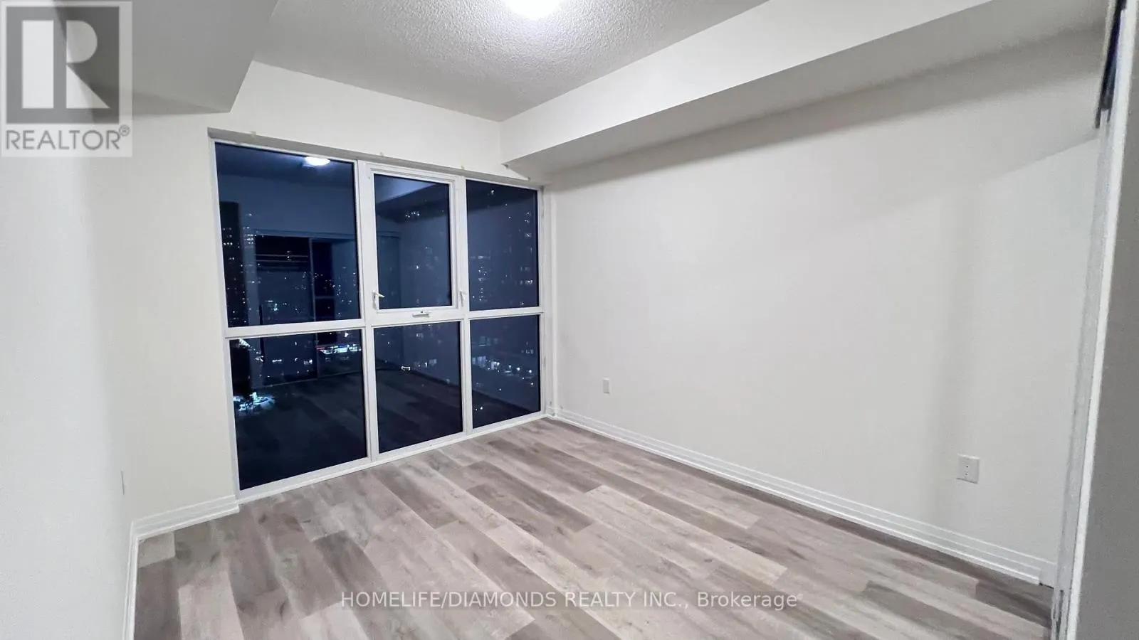 1203 - 15 WATER GARDEN DRIVE