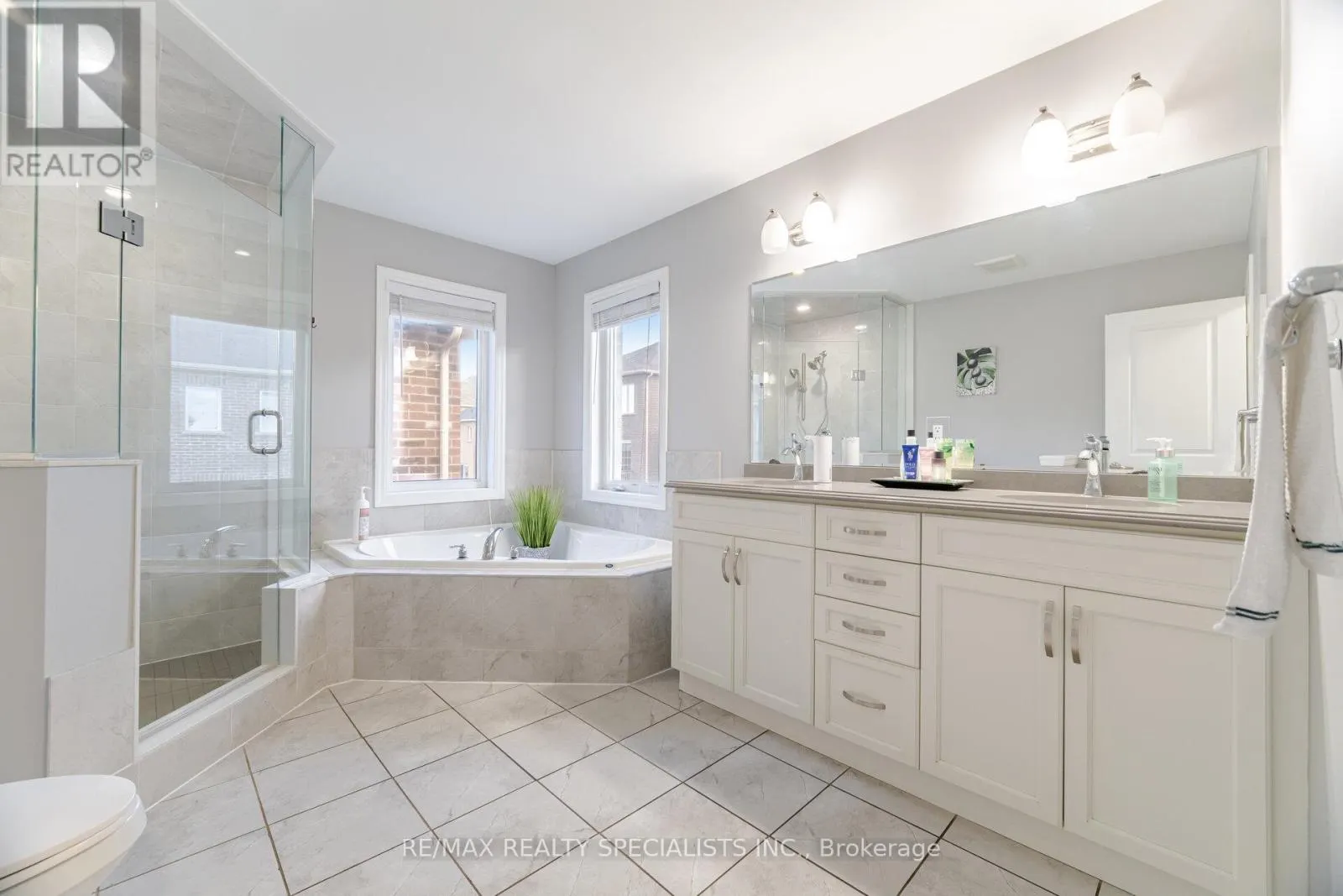 1190 MCEACHERN COURT