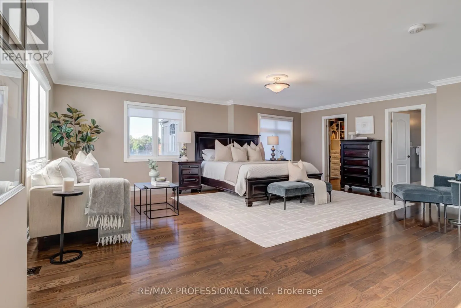 2264 LAKE SHORE BOULEVARD W