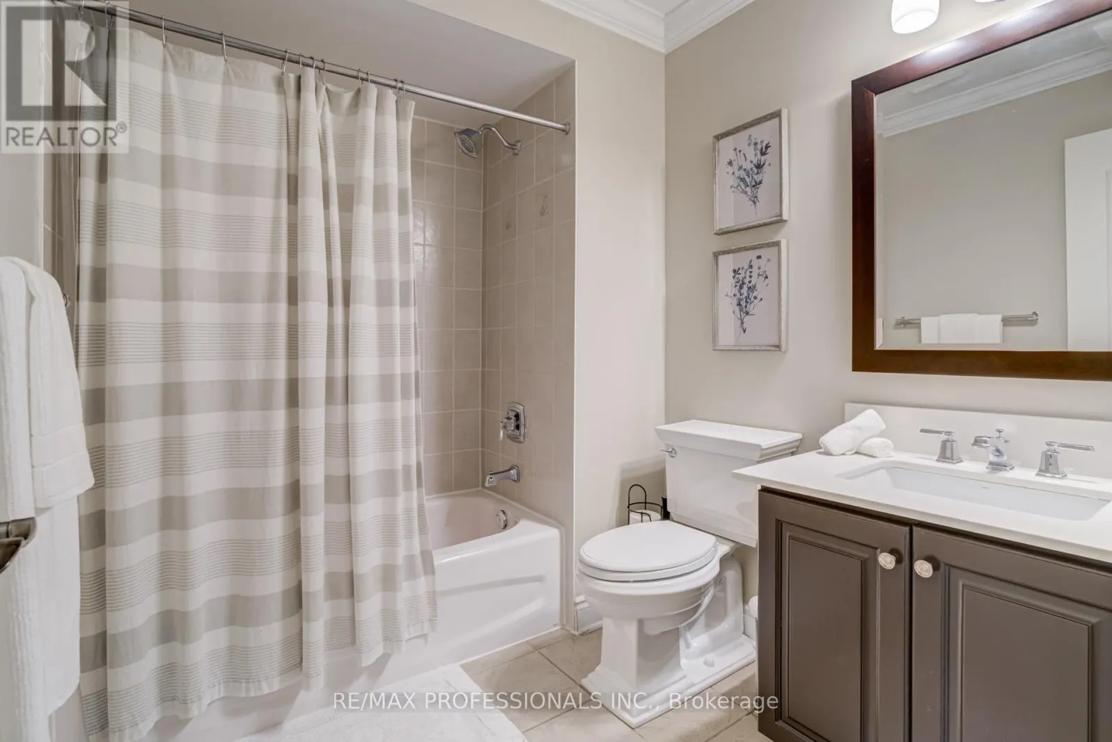 2264 LAKE SHORE BOULEVARD W