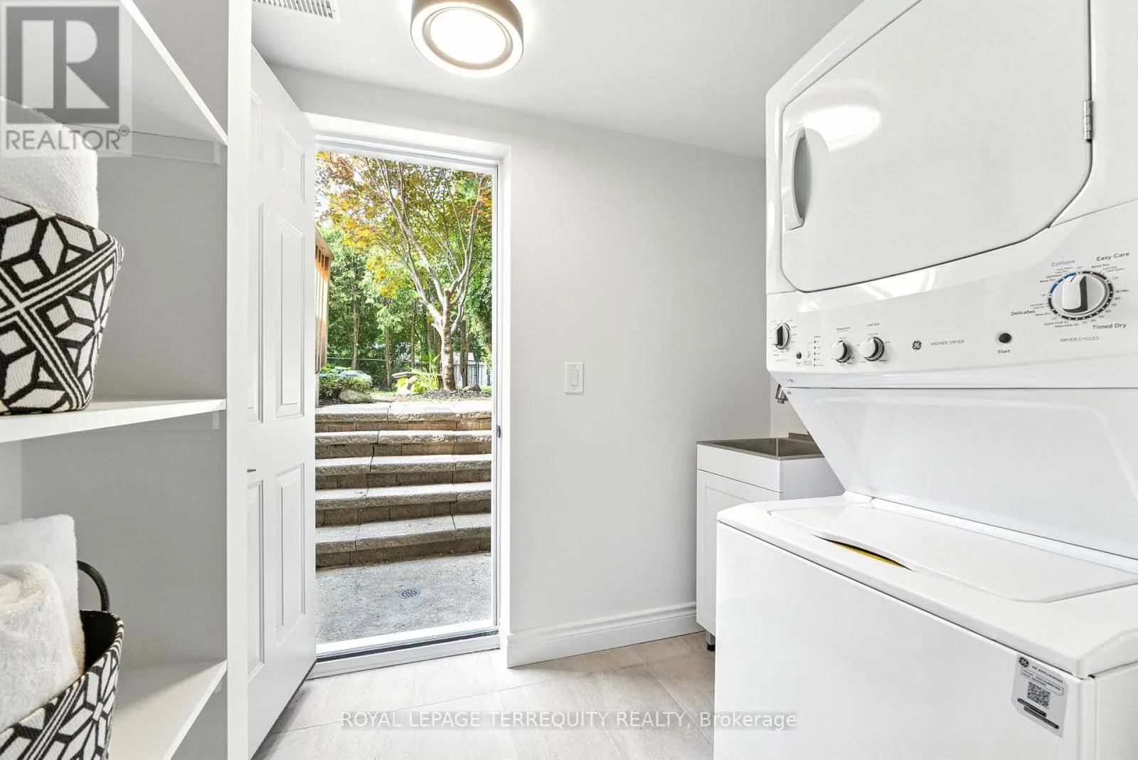 3327 KINGS MASTING CRESCENT