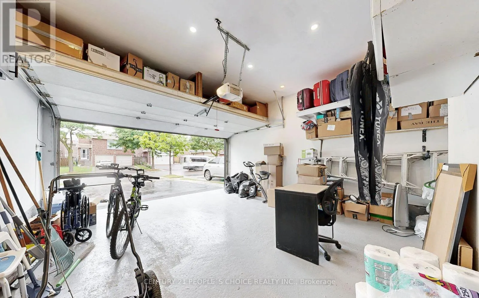 31 DORKING DRIVE