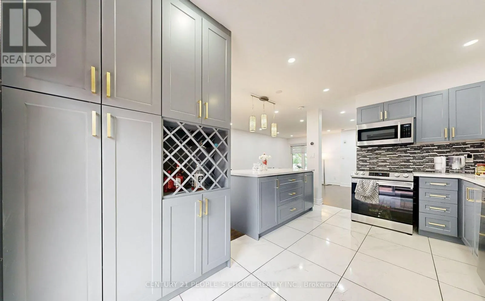 31 DORKING DRIVE