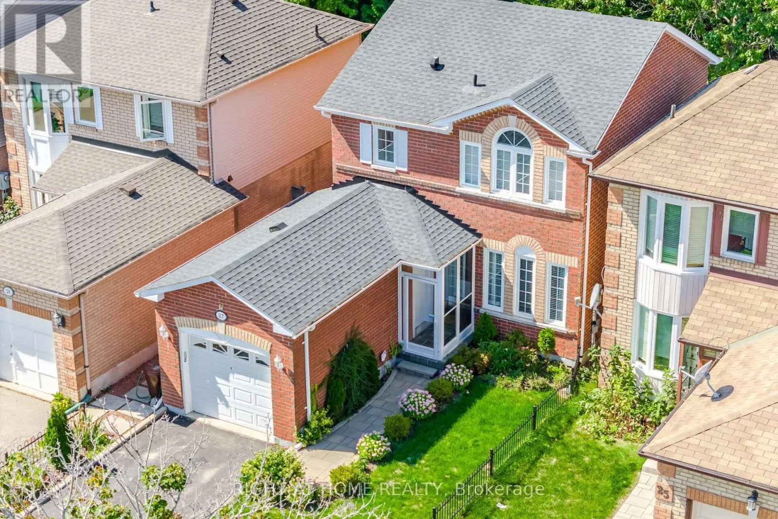 27 LASBY LANE