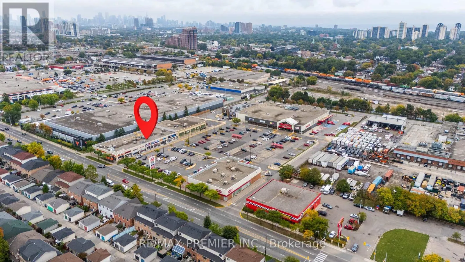 104 - 2151 ST. CLAIR AVENUE W