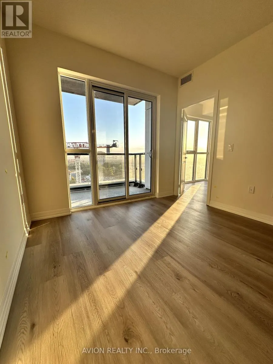 1110 - 15 WATERGARDEN DRIVE