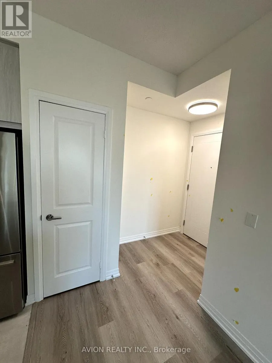 1110 - 15 WATERGARDEN DRIVE