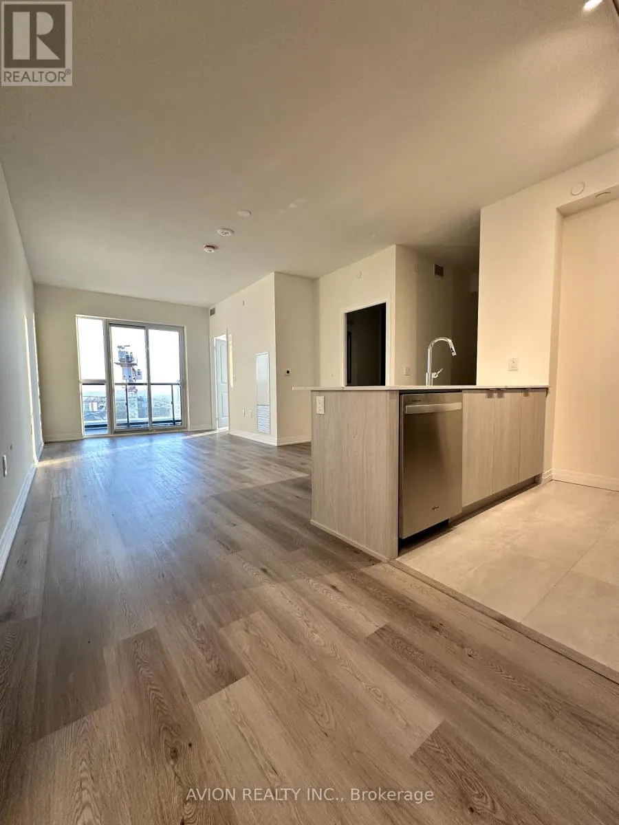 1110 - 15 WATERGARDEN DRIVE