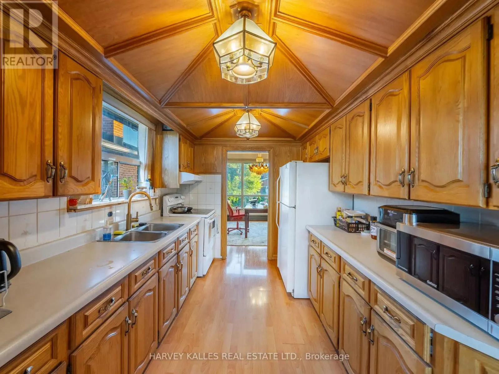 49 WENDERLY DRIVE