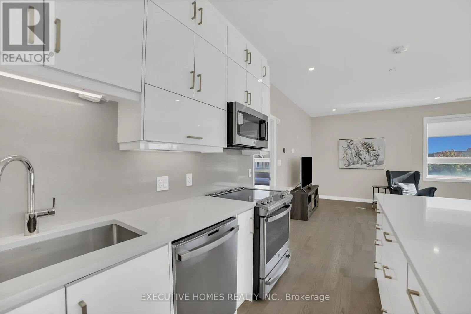 208 - 3265 CARDING MILL TRAIL