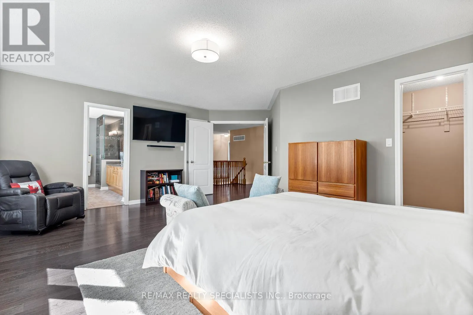700 AUGER TERRACE