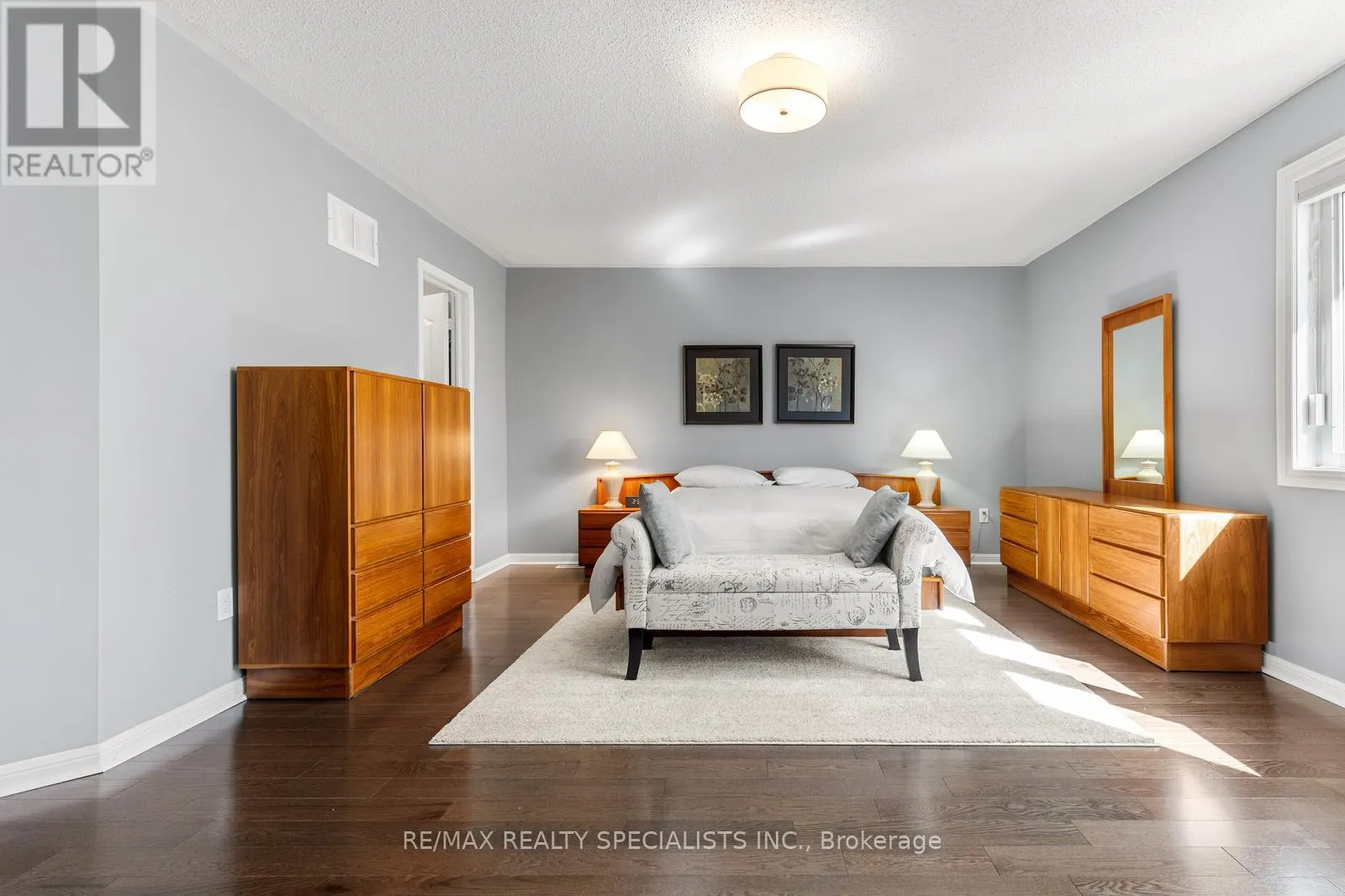 700 AUGER TERRACE