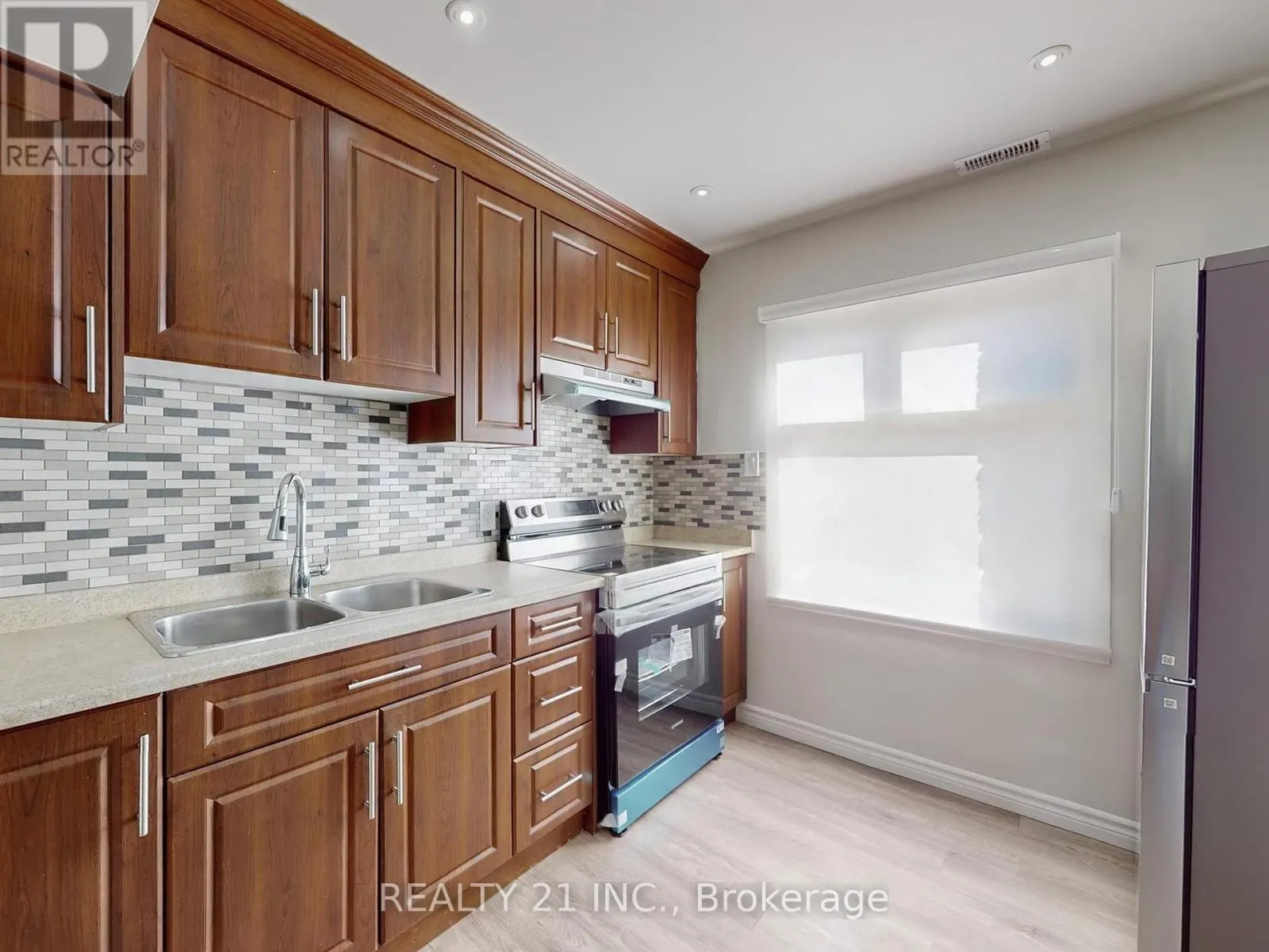 2 - 40 REXDALE BOULEVARD