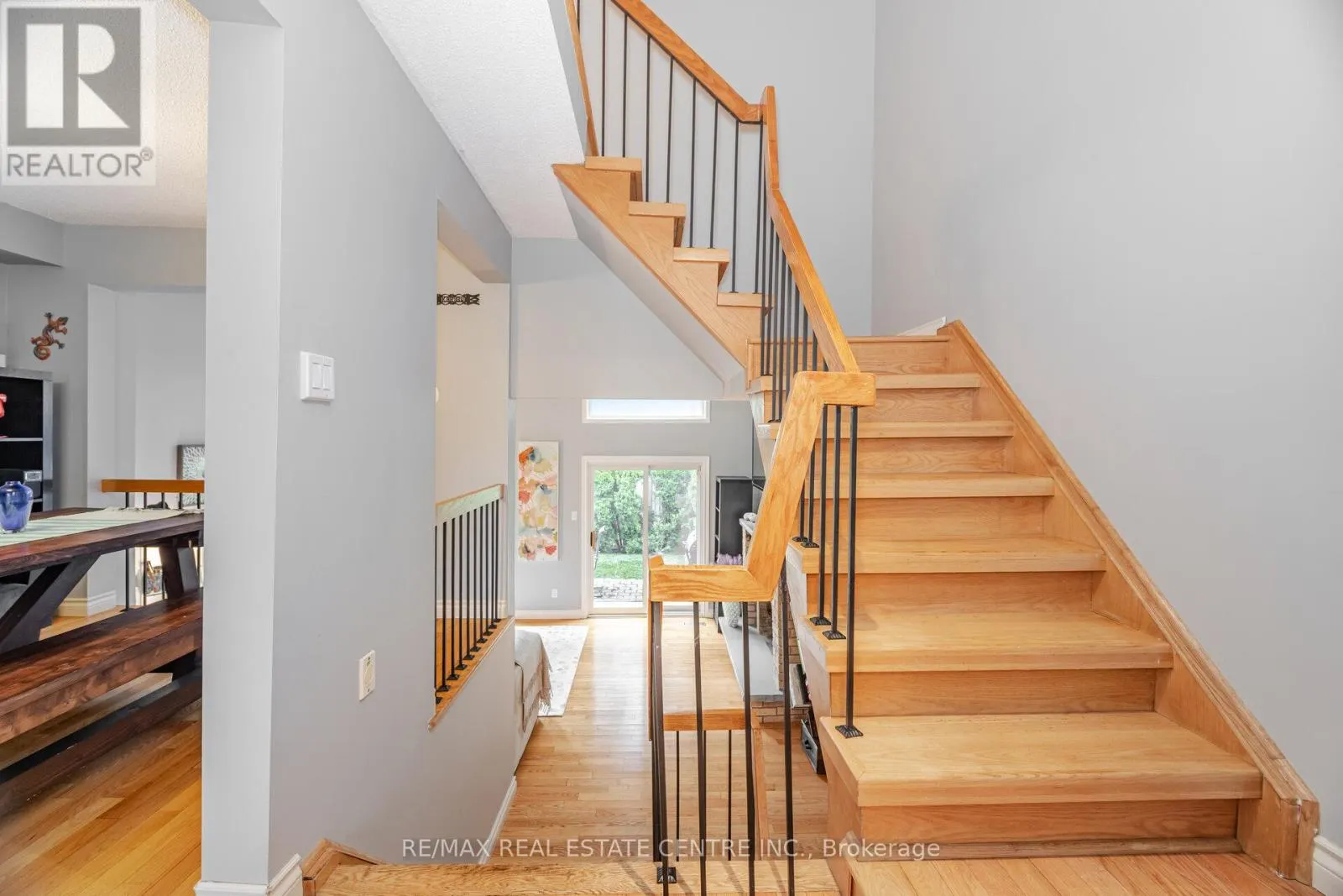 27 - 4230 FIELDGATE DRIVE