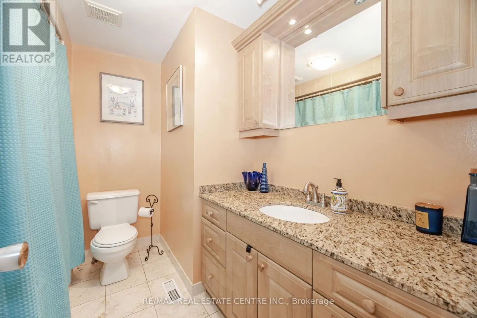 27 - 4230 FIELDGATE DRIVE