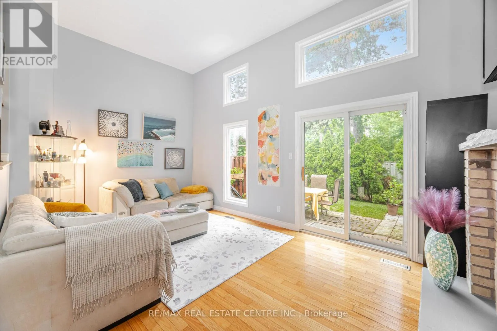 27 - 4230 FIELDGATE DRIVE