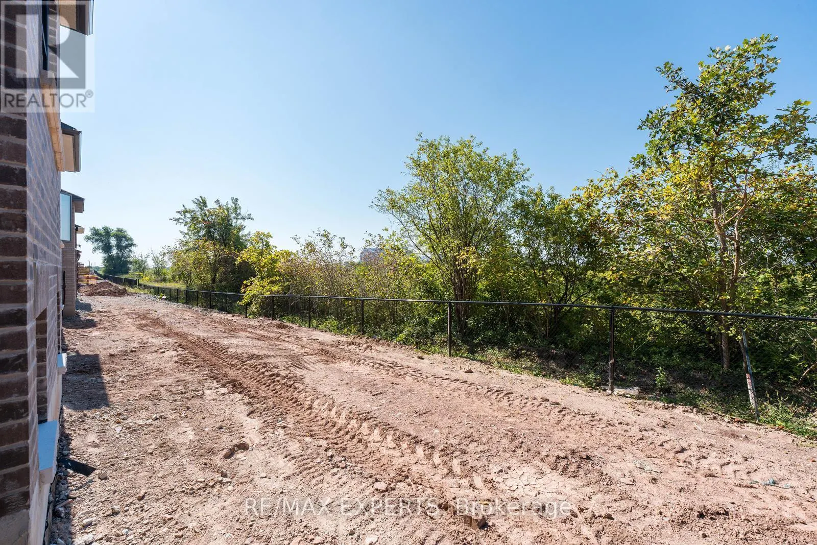 3299 HARASYM TRAIL