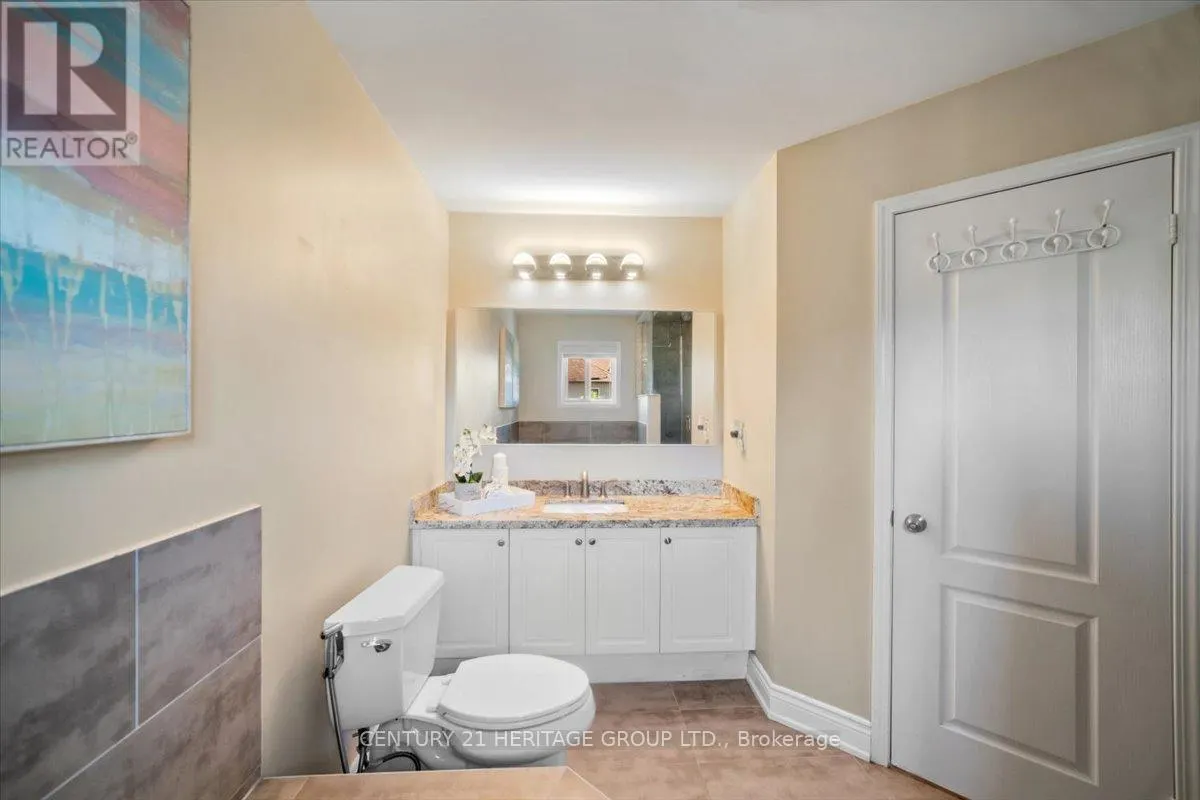 3954 COACHMAN CIRCLE