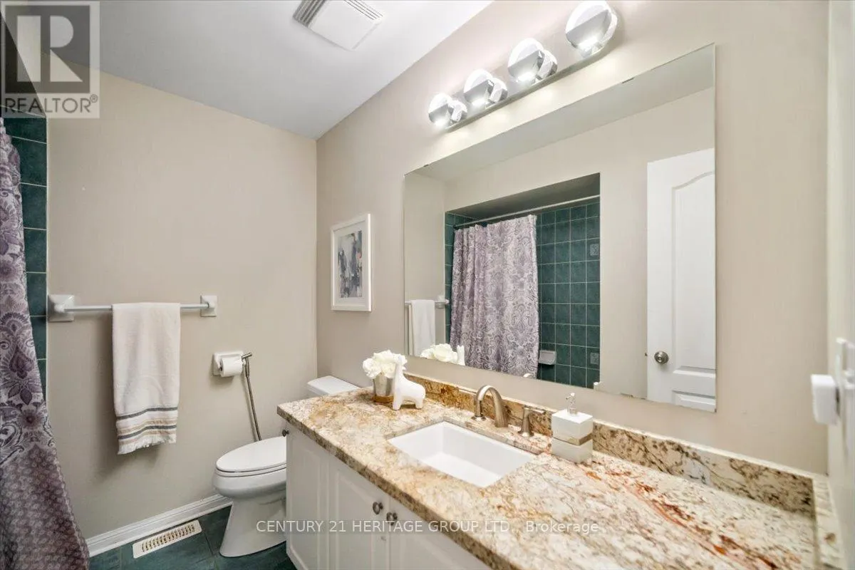 3954 COACHMAN CIRCLE