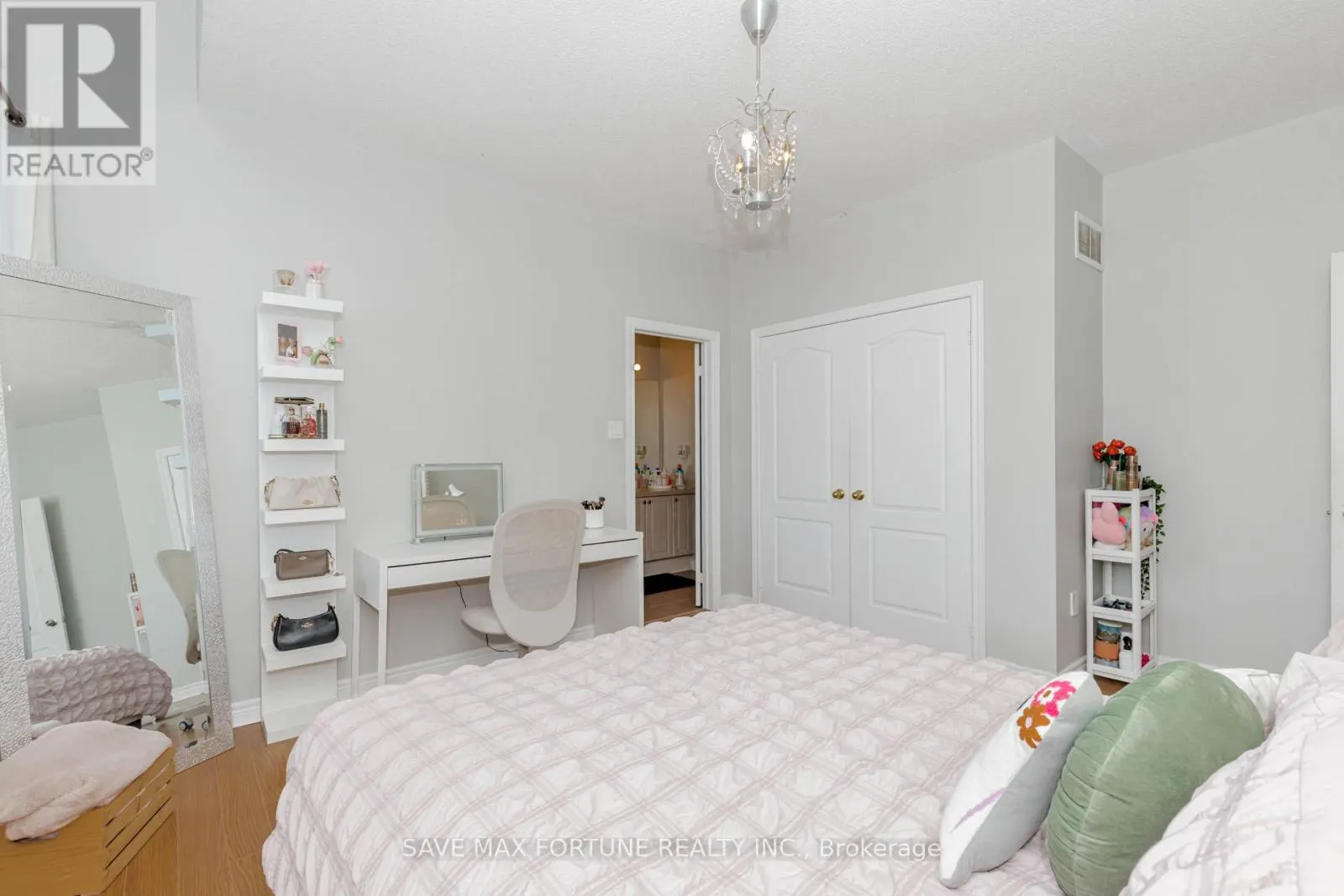 106 WATSONBROOK DRIVE