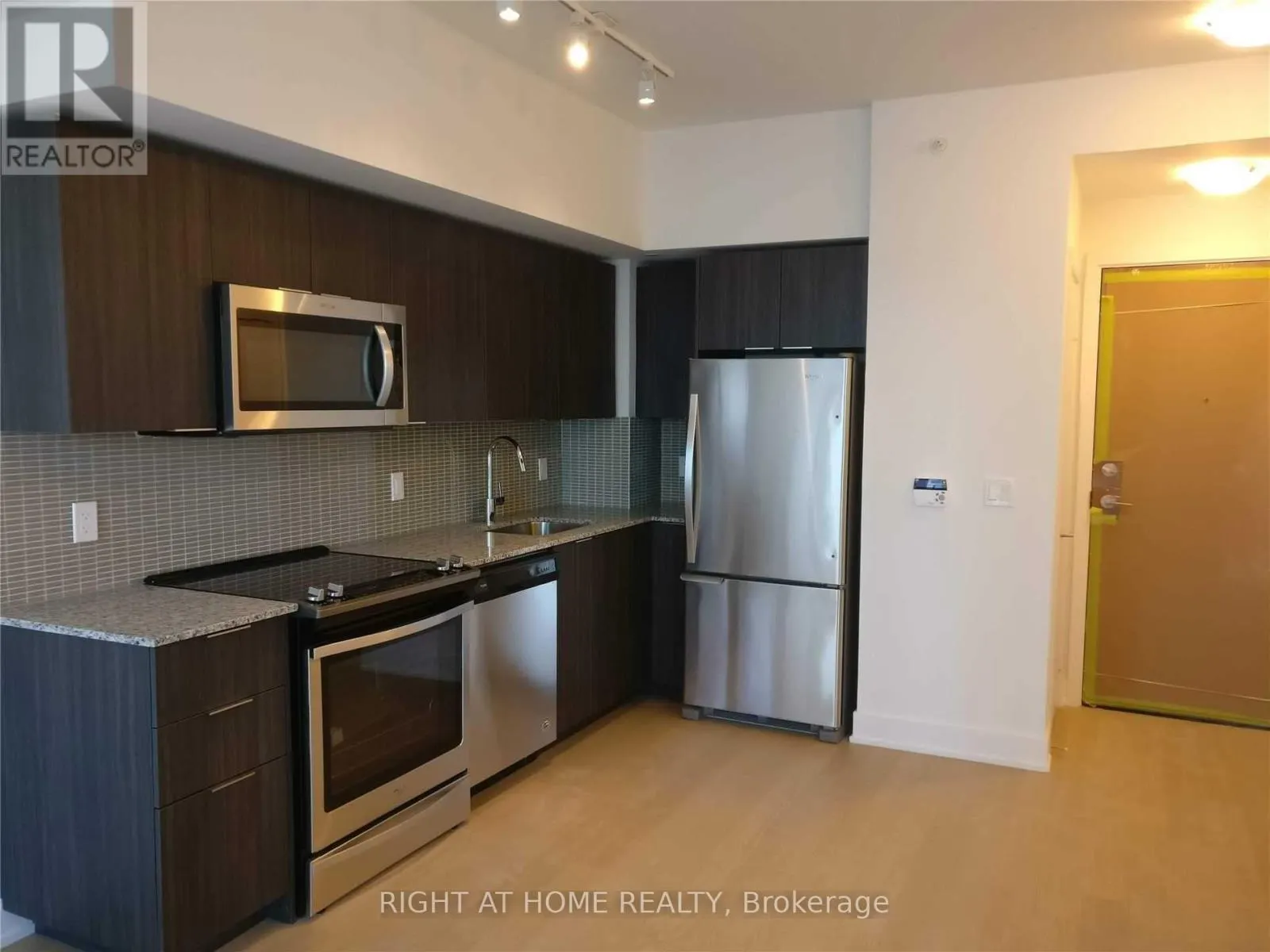 3415 - 30 SHORE BREEZE DRIVE