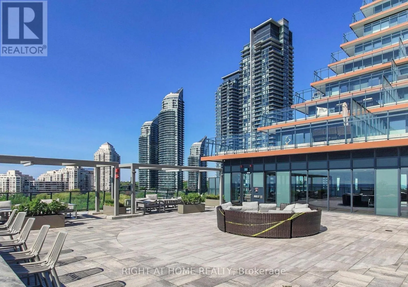 3415 - 30 SHORE BREEZE DRIVE