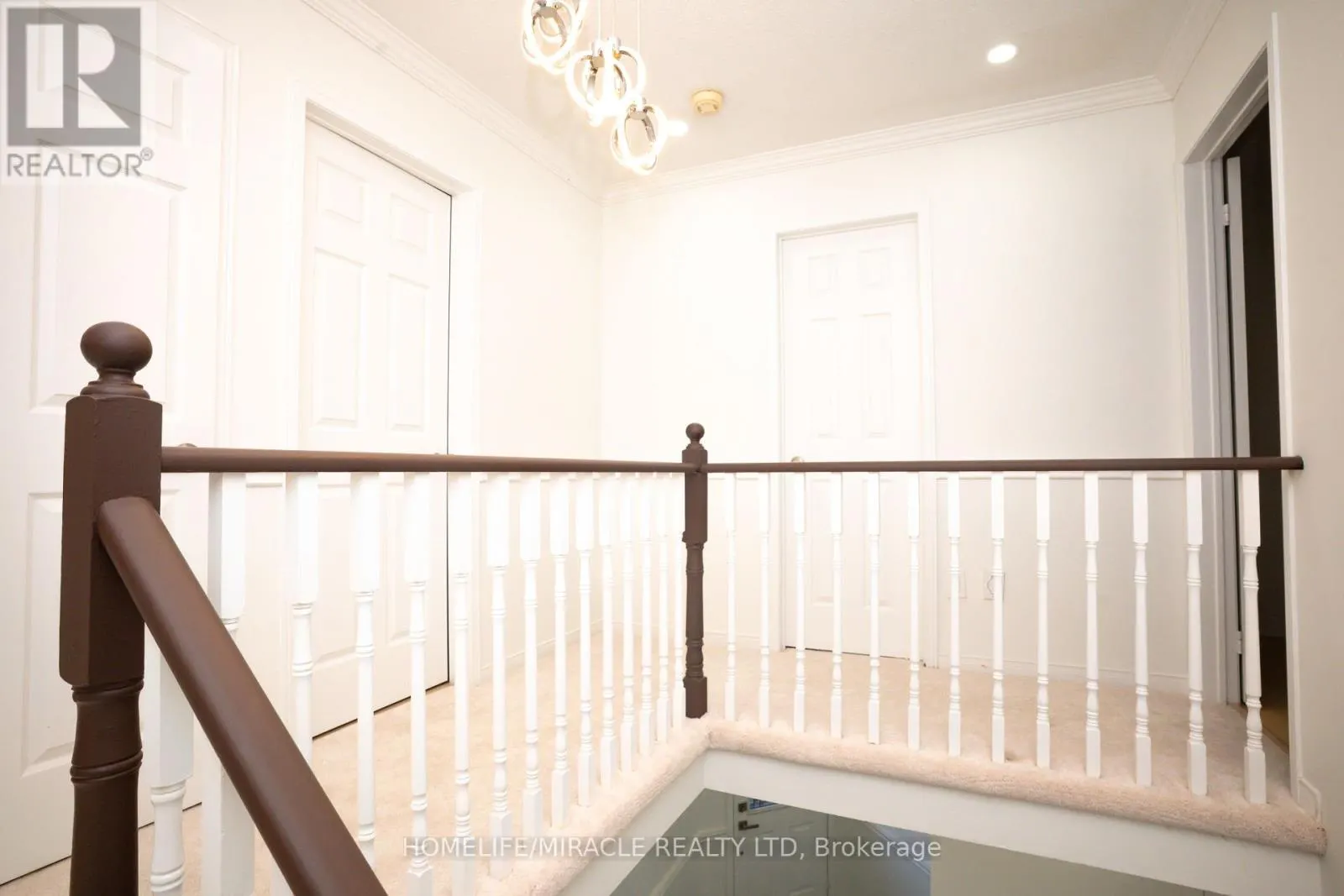 27 KILLALOE CRESCENT