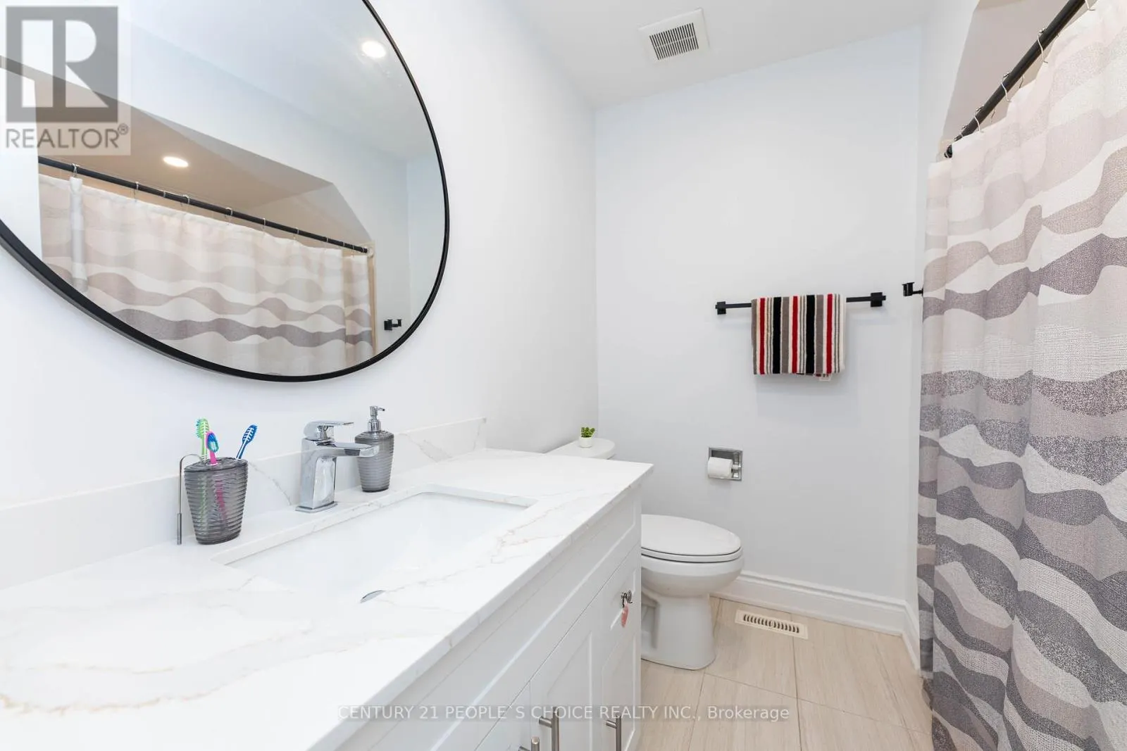 30 - 365 TAILFEATHER CRESCENT