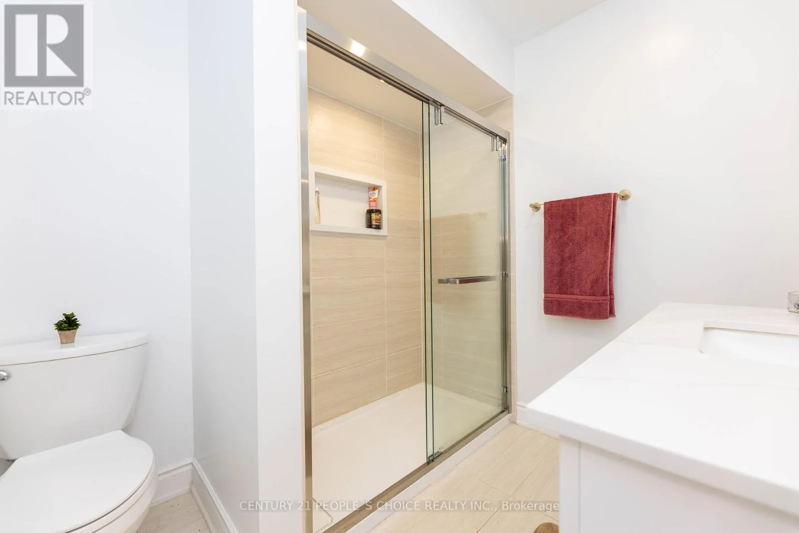 30 - 365 TAILFEATHER CRESCENT
