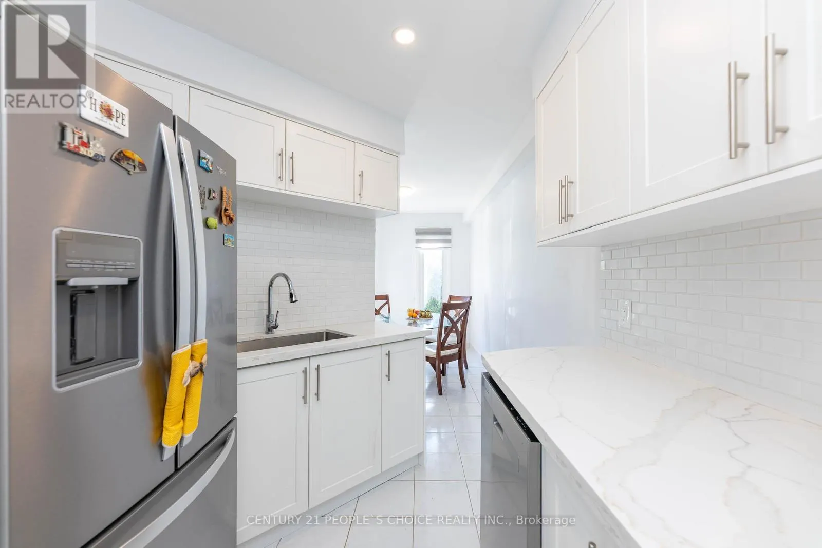 30 - 365 TAILFEATHER CRESCENT