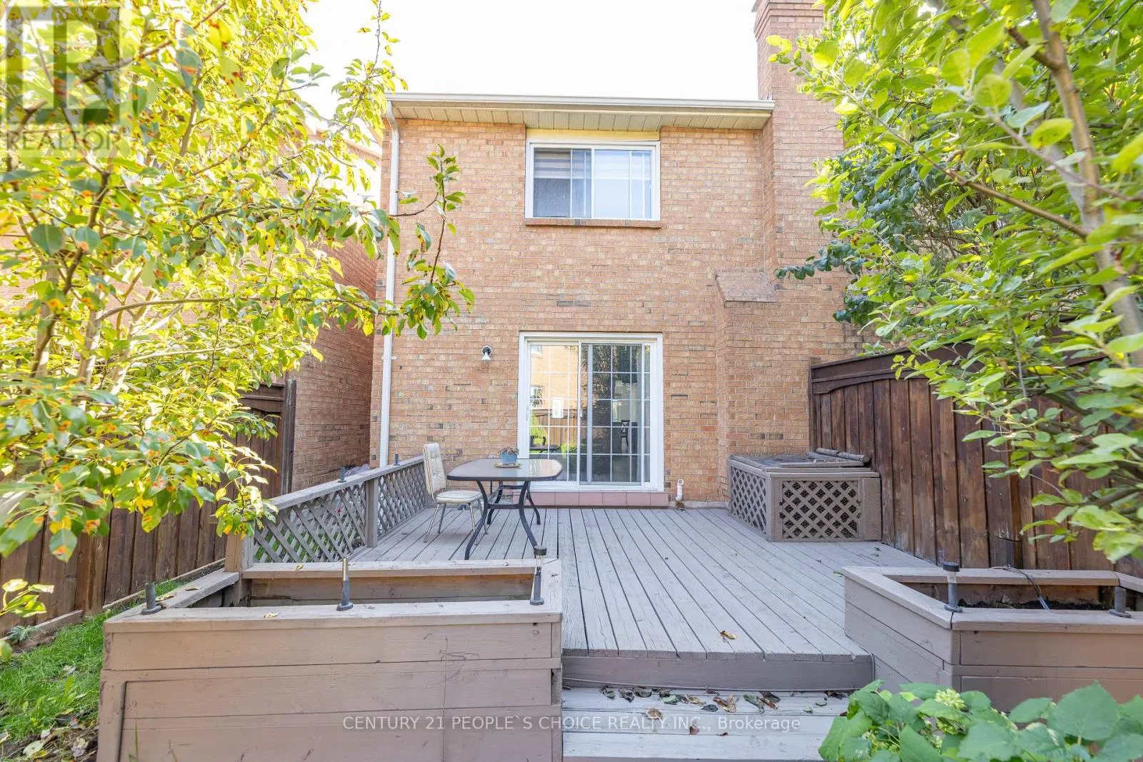 30 - 365 TAILFEATHER CRESCENT