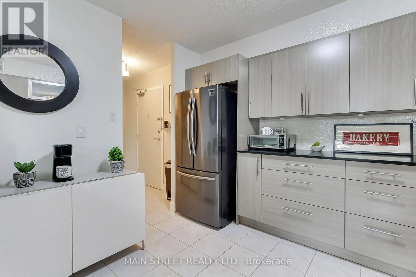 307 - 355 RATHBURN ROAD E
