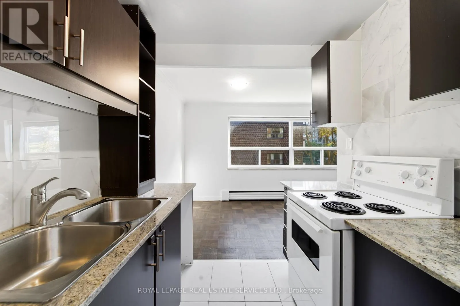 207 - 167 STEPHEN DRIVE