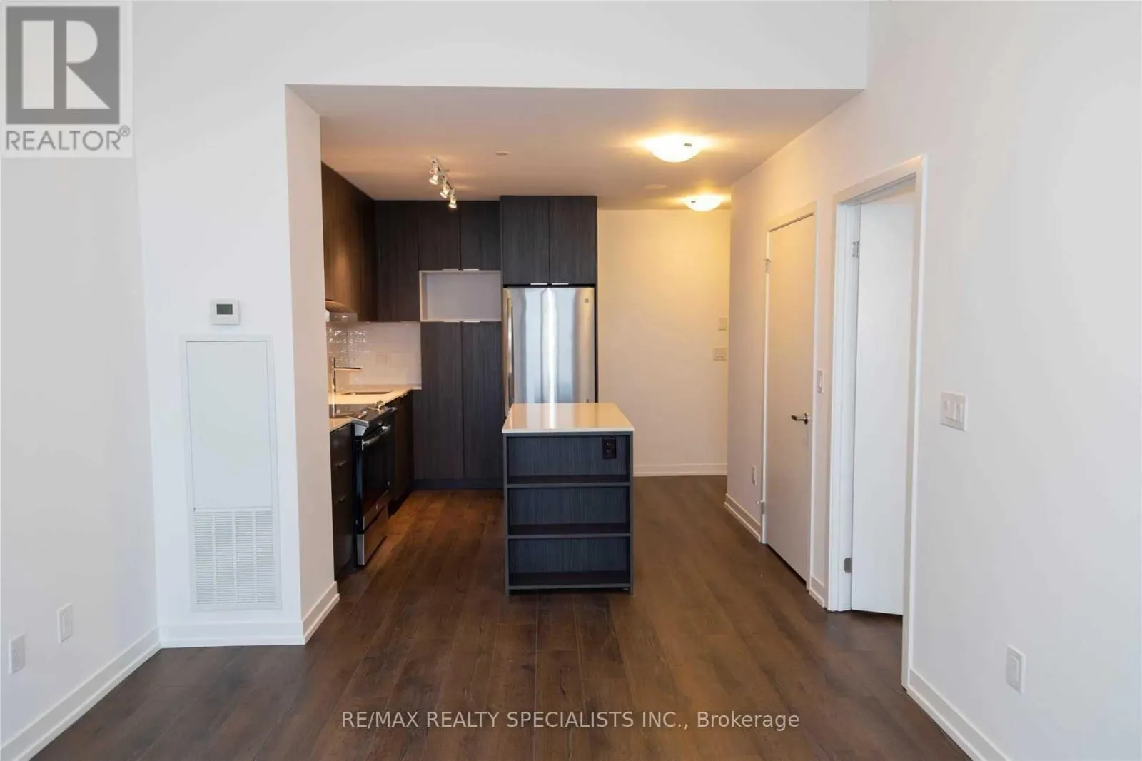 1407 - 2520 EGLINTON AVENUE W