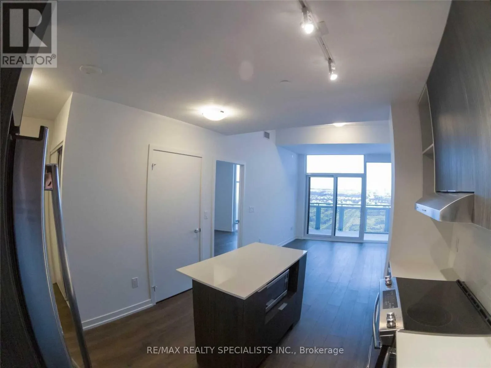 1407 - 2520 EGLINTON AVENUE W