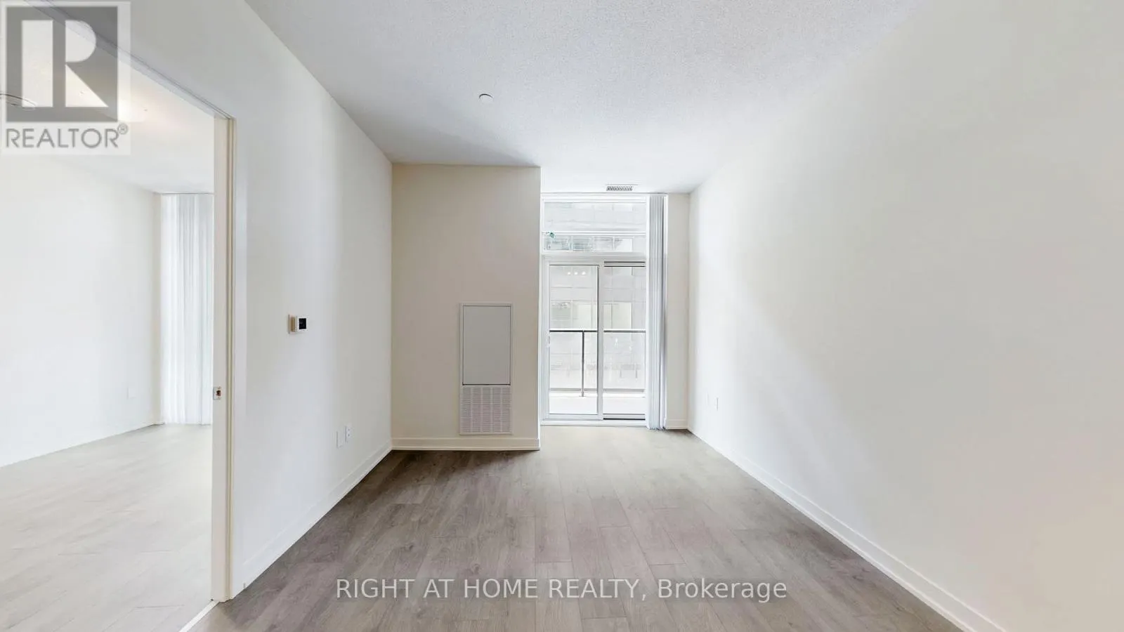 408 - 38 ANNIE CRAIG DRIVE
