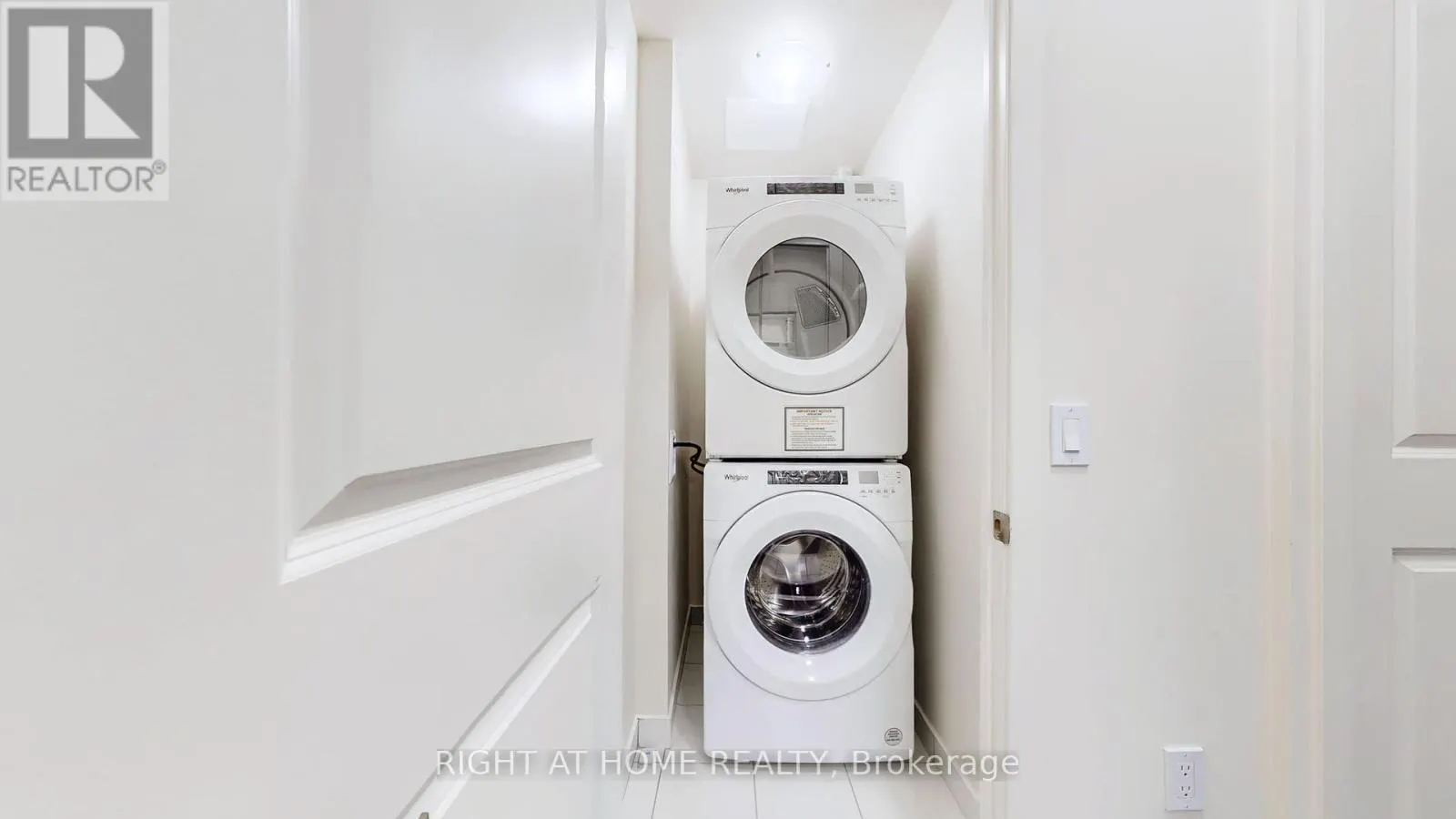 408 - 38 ANNIE CRAIG DRIVE