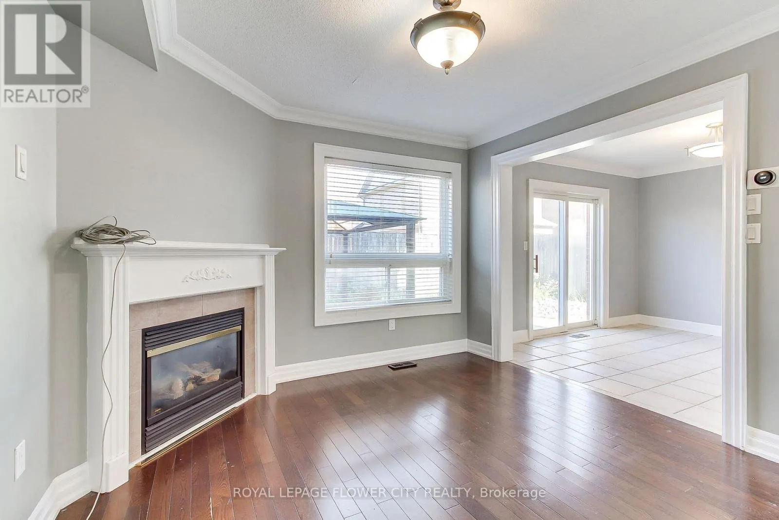 UPPER - 38 MILKWEED CRESCENT