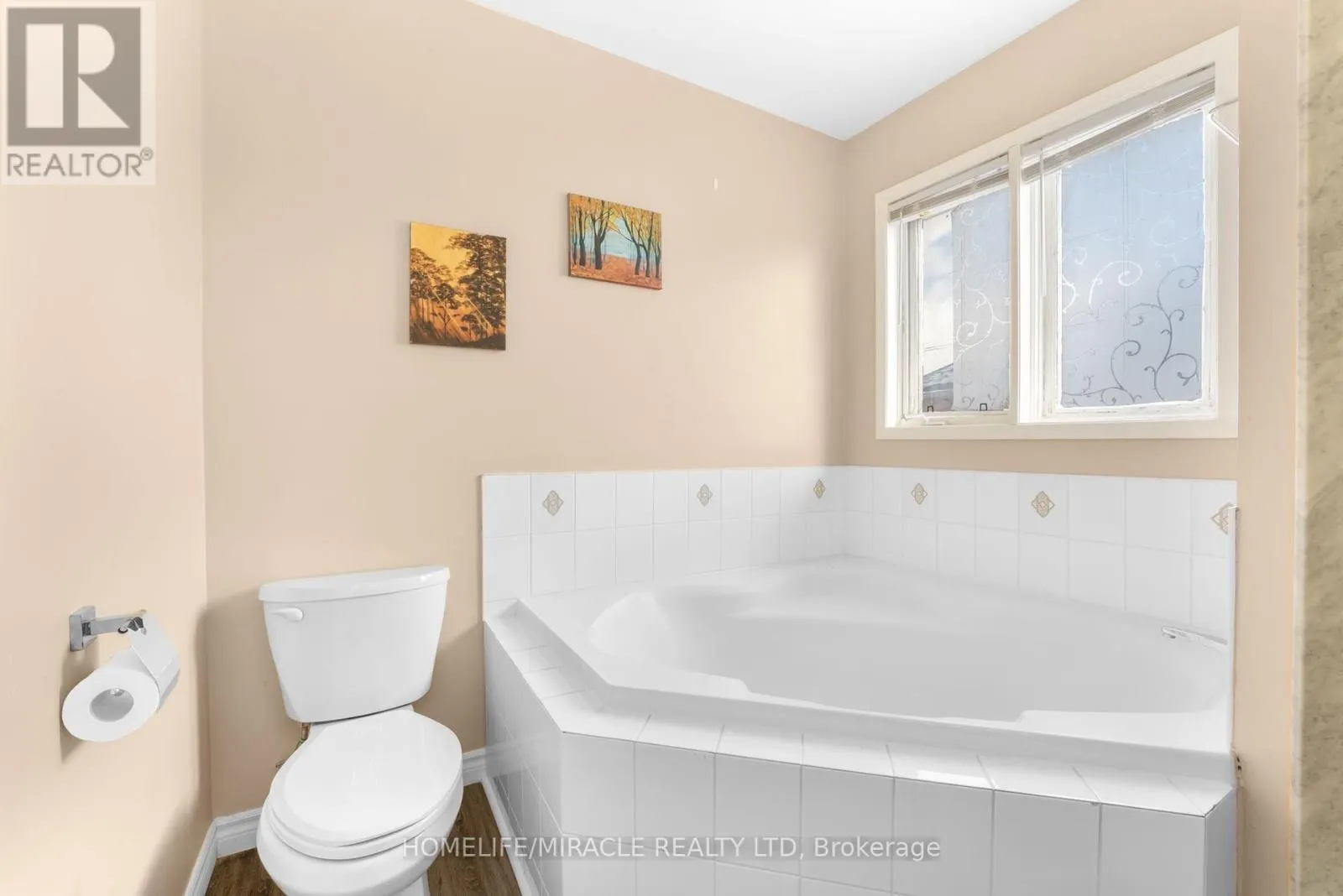 35 - 2 GOLDBERRY COURT