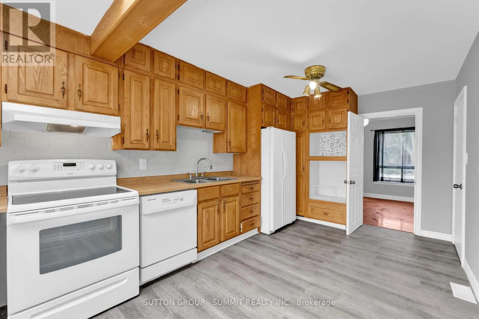 17 BEN MACHREE DRIVE W