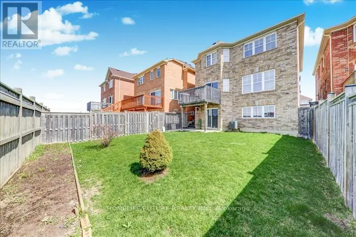 28 BIRCH LAKE COURT