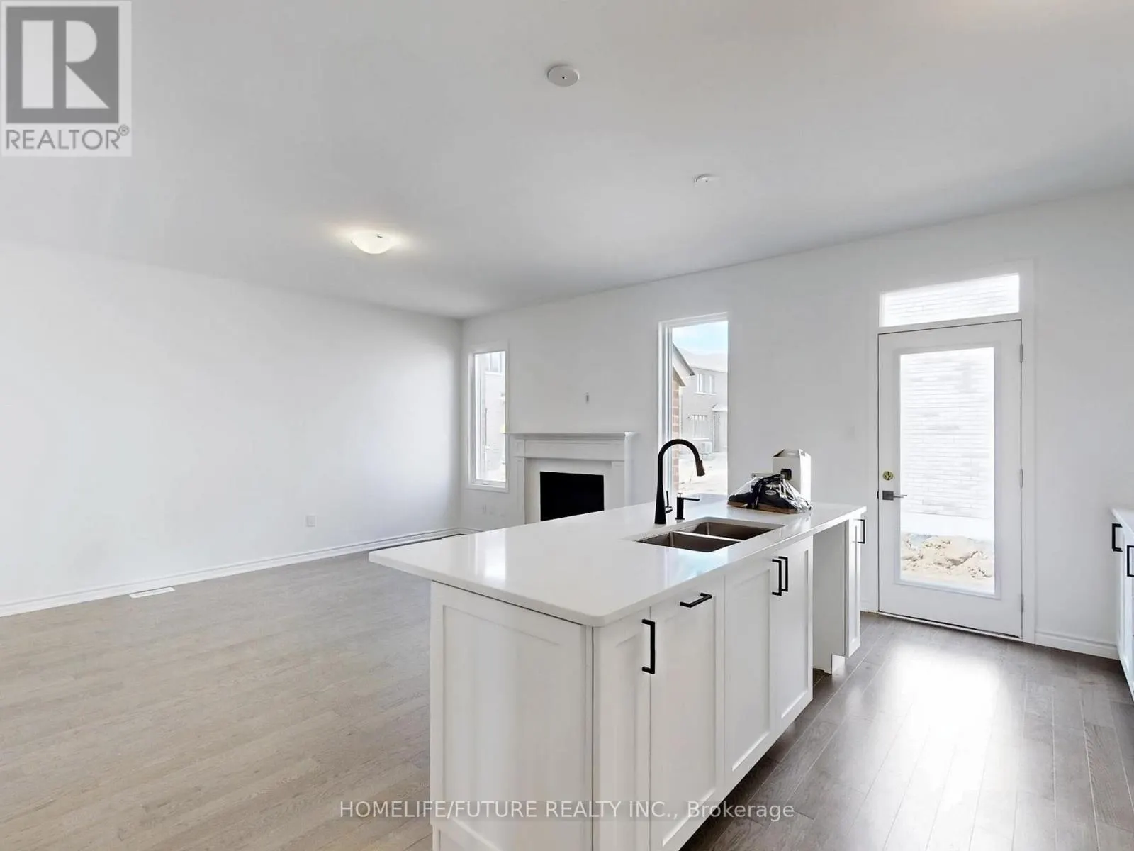 338 MARIGOLD COURT