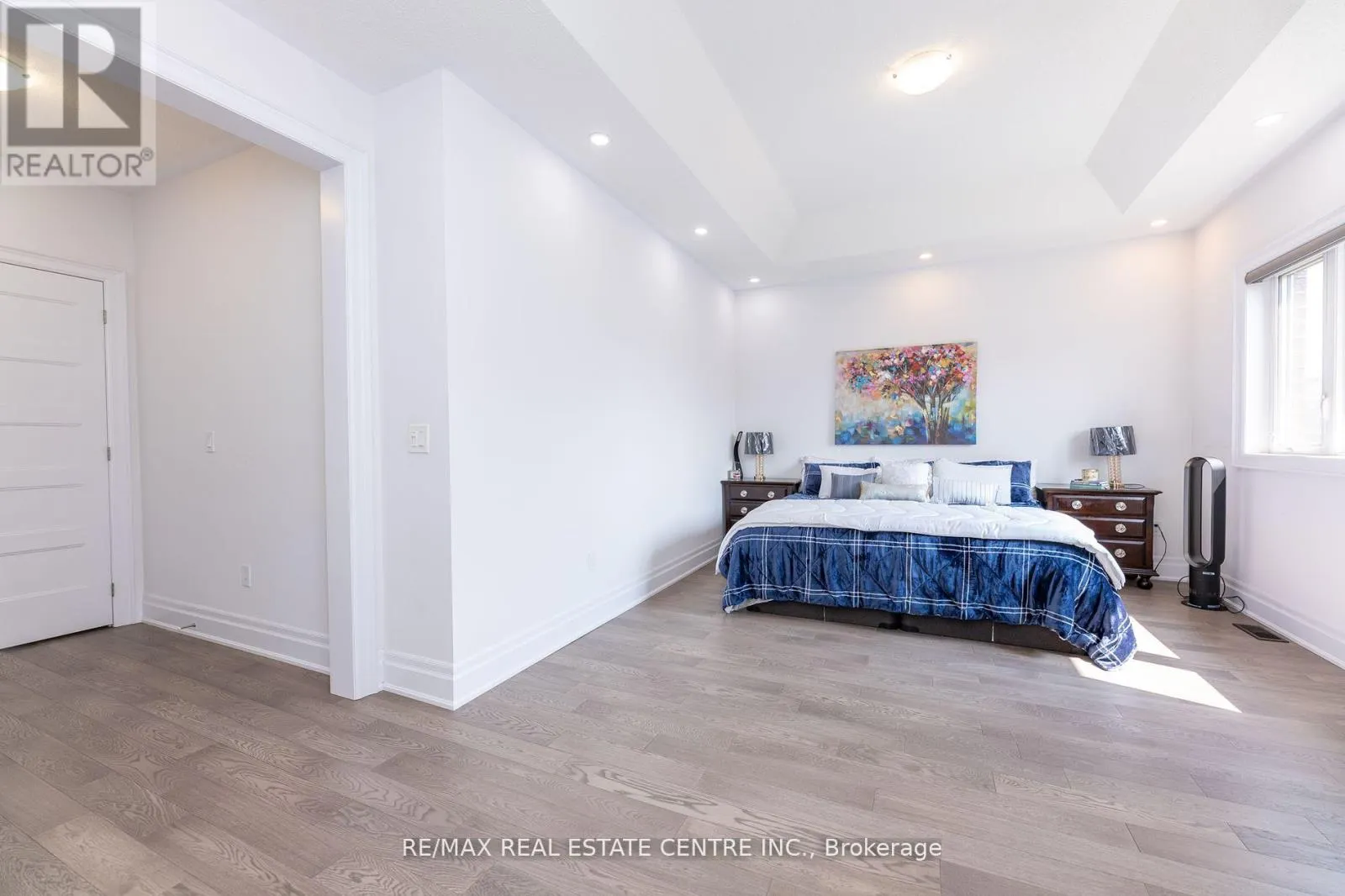3422 POST ROAD N