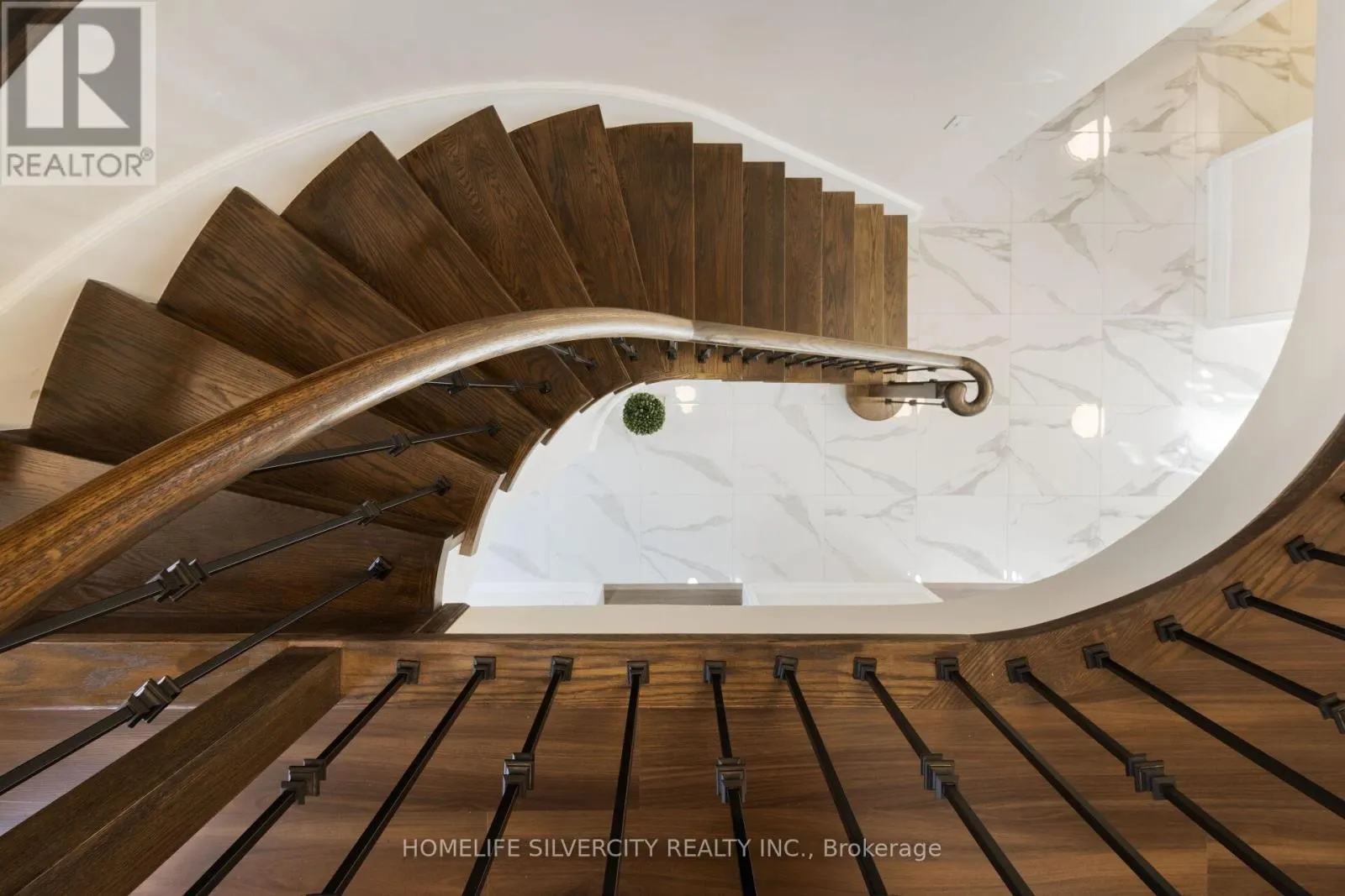 64 CLYDESDALE CIRCLE