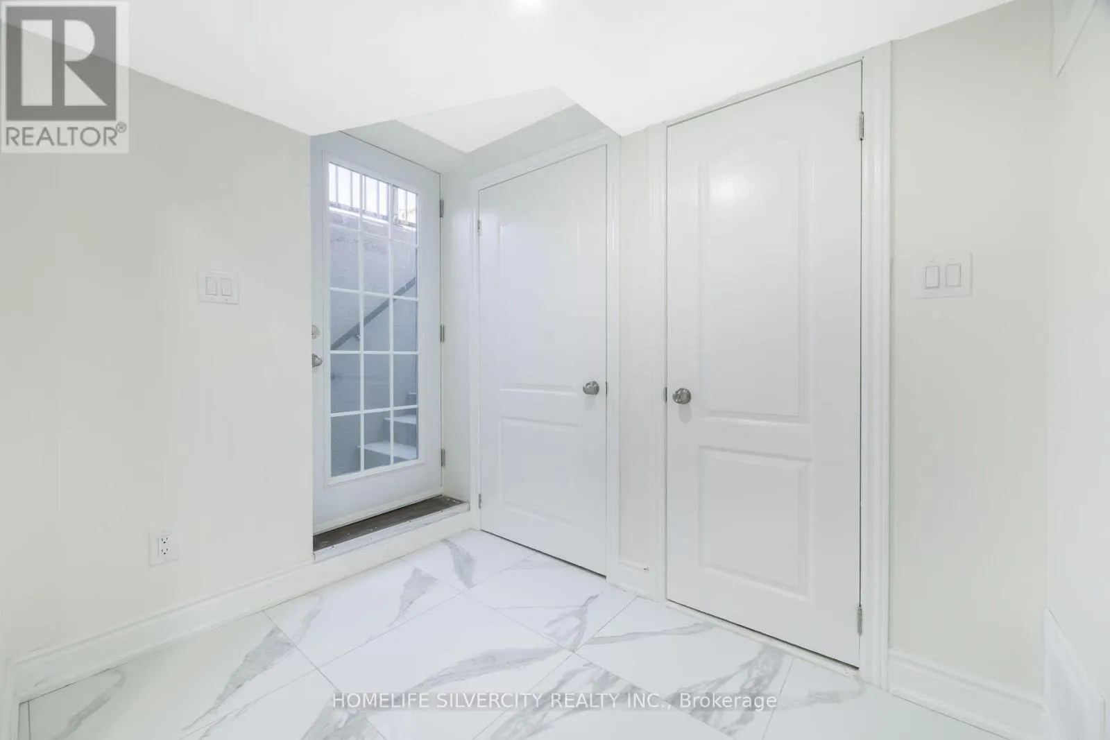 64 CLYDESDALE CIRCLE