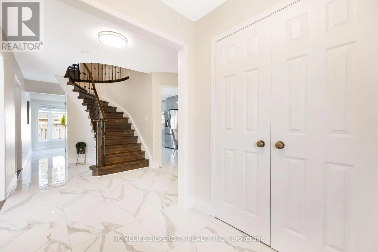 64 CLYDESDALE CIRCLE