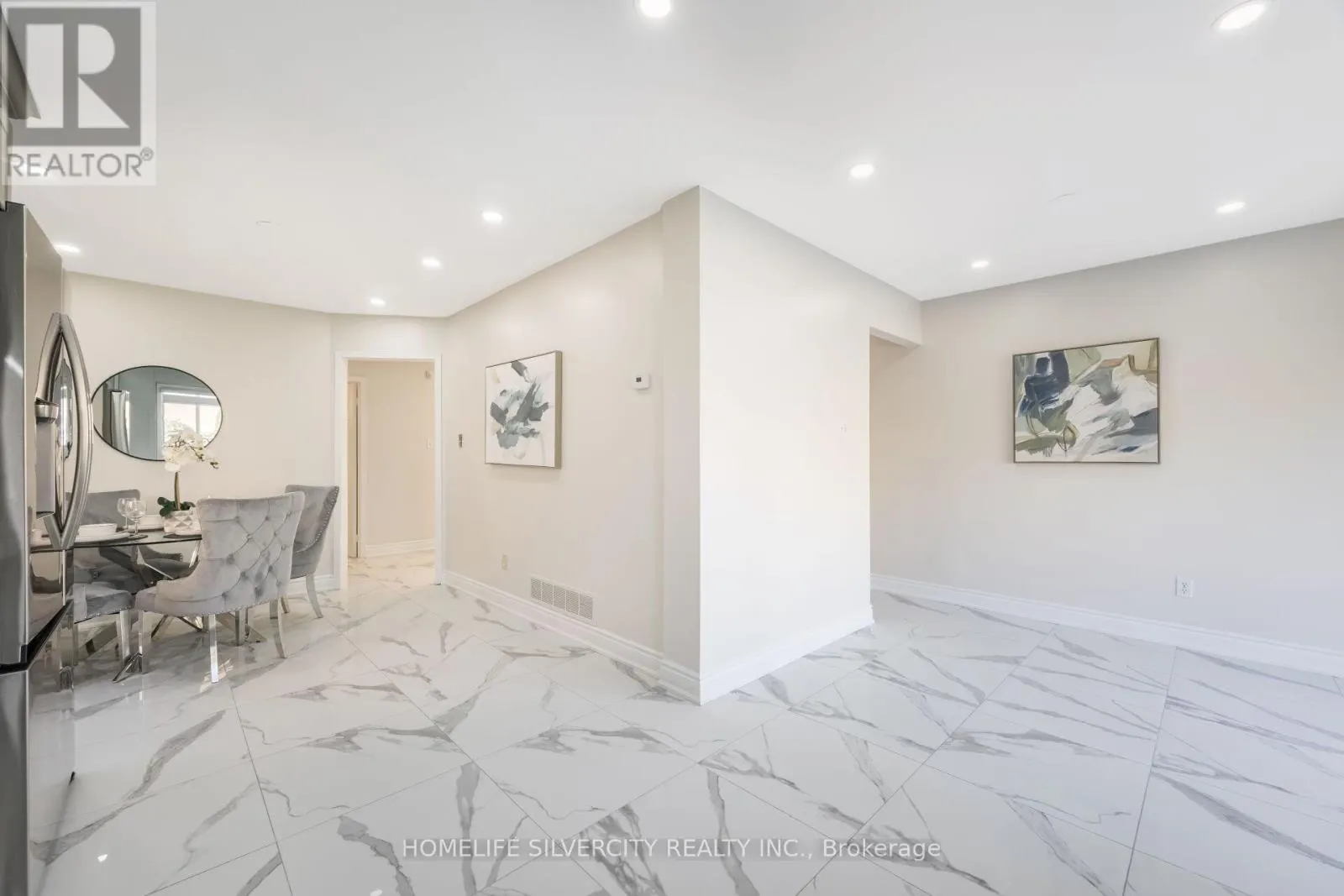 64 CLYDESDALE CIRCLE