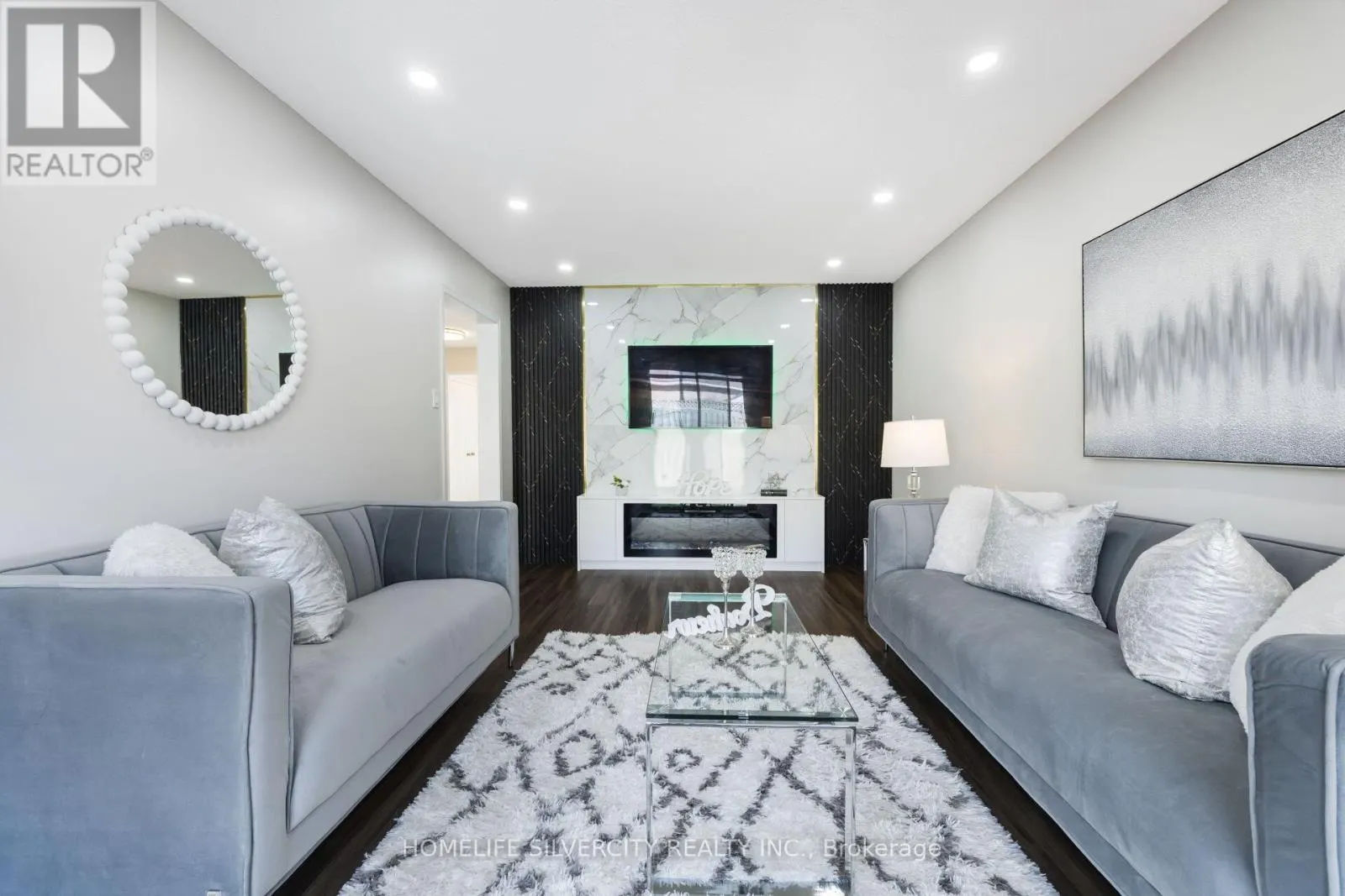 64 CLYDESDALE CIRCLE