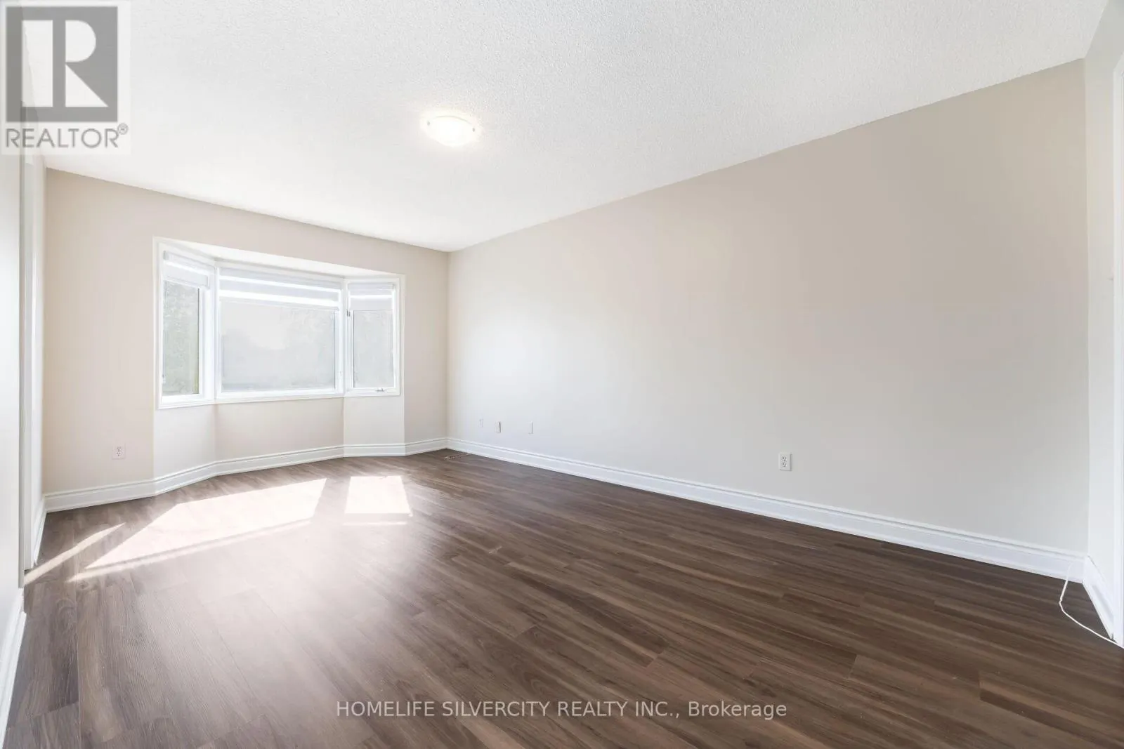 64 CLYDESDALE CIRCLE
